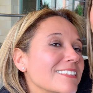 Meet your Posher, Danette